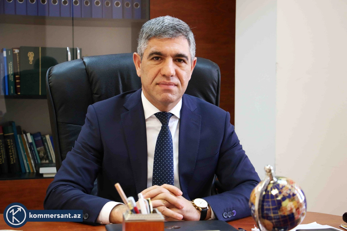 Vüqar Bayramov: Vüqar Bayramov: