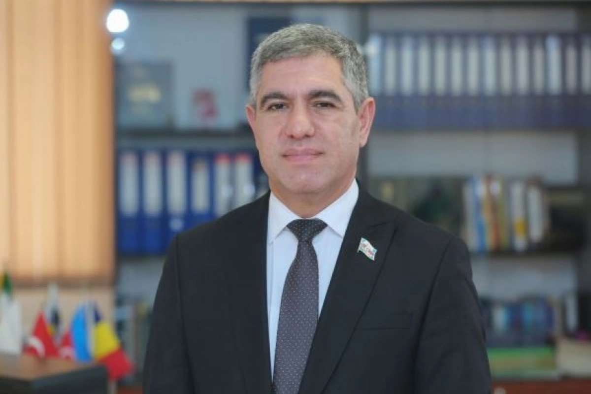 Vüqar Bayramov: 