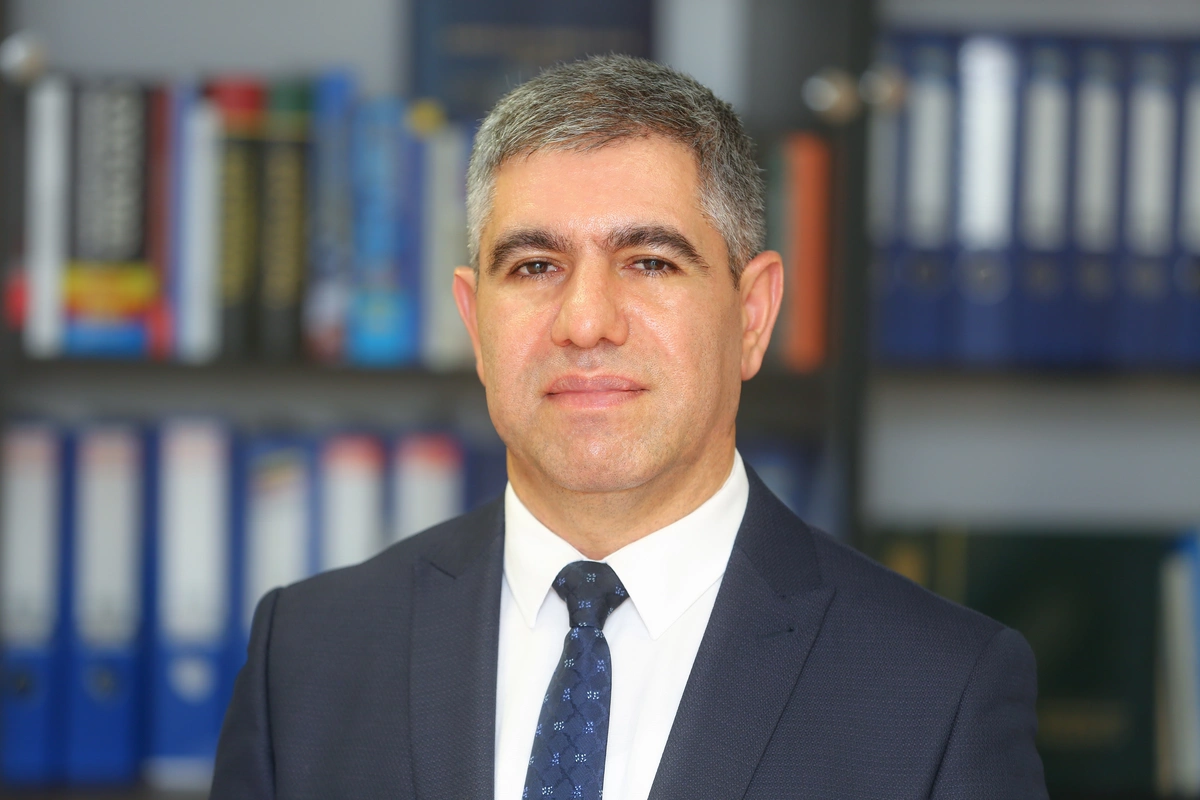 Vüqar Bayramov: 