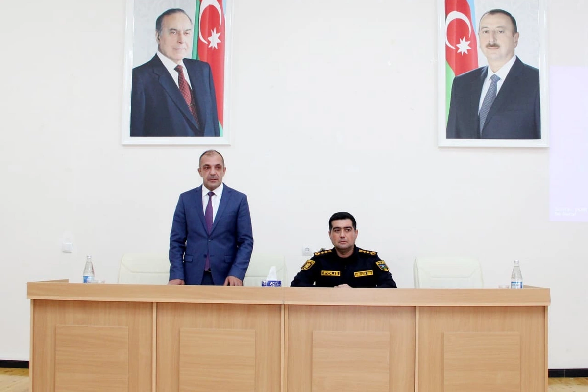 Xaçmaz Rayon Polis Şöbəsinin təşəbbüsü ilə pedaqoji kollektivlə görüş keçirilib