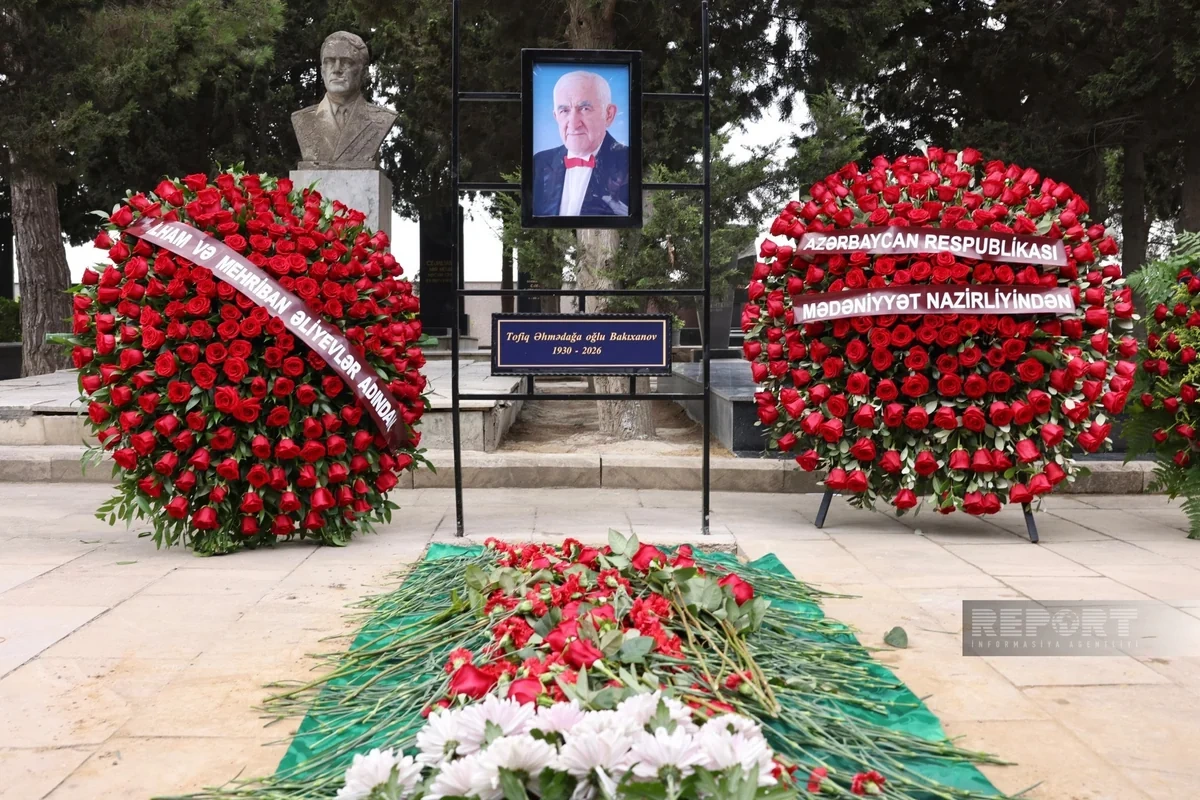 Xalq artisti Tofiq Bakıxanov dəfn olunub Xalq artisti Tofiq Bakıxanov dəfn olunub
