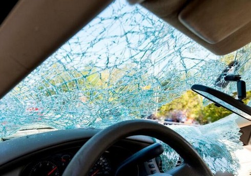 Xaçmaz-Quba yolunda xəsarətlə nəticələnən yol qəzası baş verib