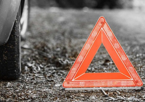 Xaçmazda avtomobil dərəyə aşıb, ölən və xəsarət alanlar var