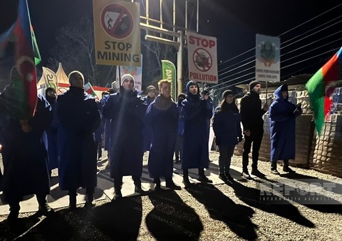 Xankəndi-Laçın yolunda ekoaksiya: Fəallar dünyanı ekologiyanı qorumağa çağırırlar Xankəndi-Laçın yolunda ekoaksiya: Fəallar dünyanı ekologiyanı qorumağa çağırırlar