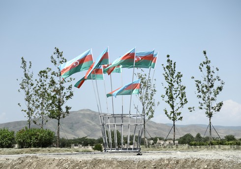 Xarici diplomatlar və hərbi attaşelər Laçında Zerti Aqro-Sənaye Parkı ilə tanış olublar
