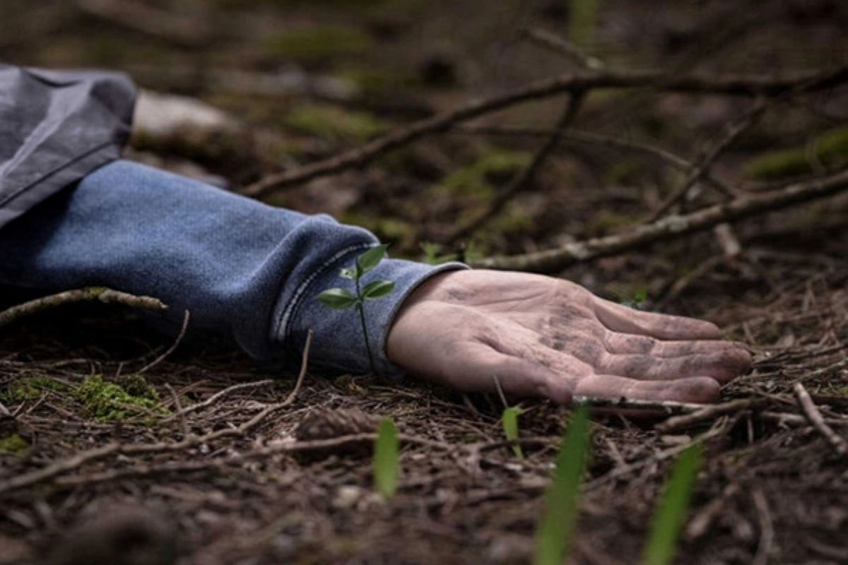 Xırdalanda kişi evinin həyətində ölü tapıldı