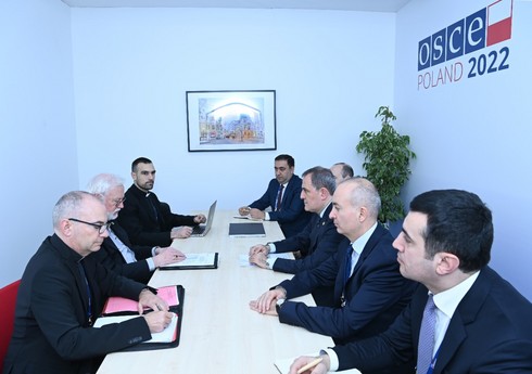 XİN başçısı Müqəddəs Taxt-Tacın dövlət katibini Ermənistanın mina terroru barədə məlumatlandırıb