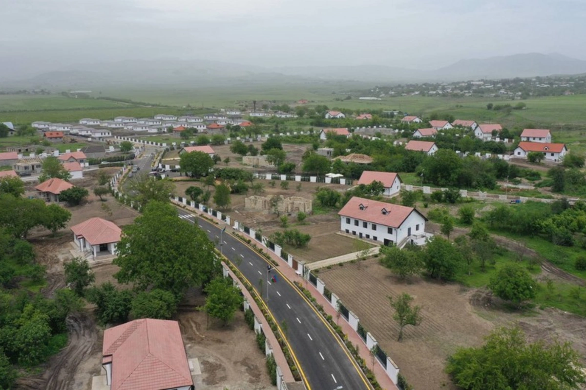 Xocalıya köçürülən sakinlərdən artıq 200-dən çox şəxsin məşğulluğu təmin edilib Xocalıya köçürülən sakinlərdən artıq 200-dən çox şəxsin məşğulluğu təmin edilib