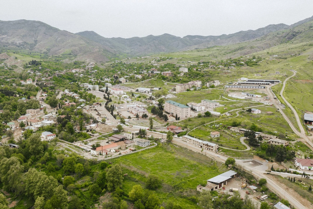 Xocavənd şəhərinə daha 64 ailə yola salınıb