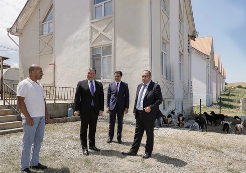 Xızıda özünüməşğulluq proqramı çərçivəsində qurulmuş təsərrüfatlara baxış olub