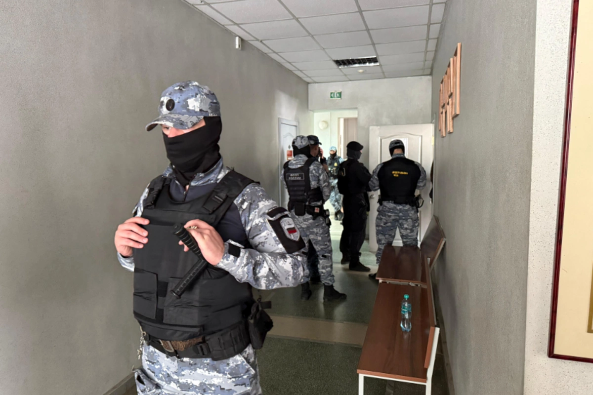 Yekaterinburqda Ayaz Səfərovun məhkəməsi keçirilir