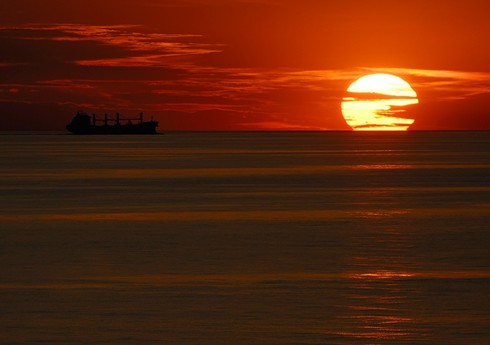 Yəmən husiləri Qırmızı dənizdə daha bir gəmiyə hücum edib