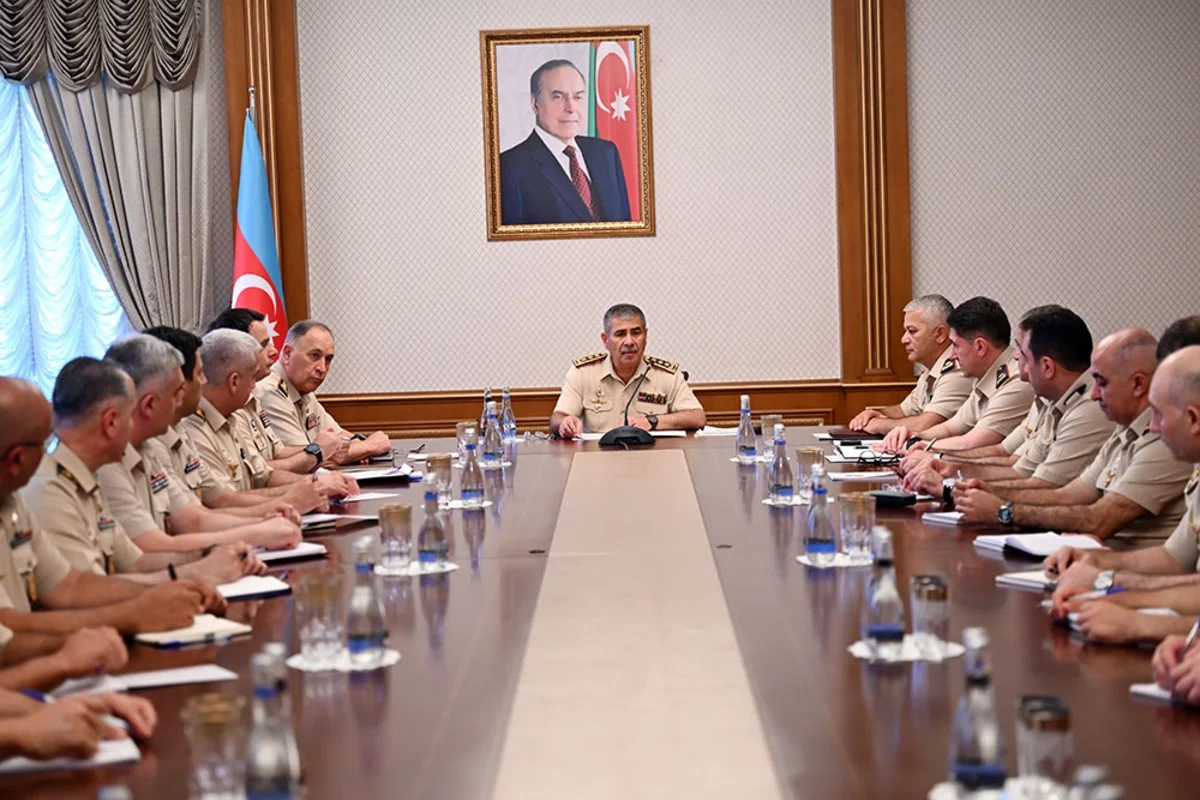 Zakir Həsənov hərbi attaşelərlə görüş keçirib
