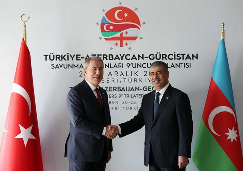 Zakir Həsənov Hulusi Akarla görüşüb, hərbi, hərbi-texniki əməkdaşlıq müzakirə olunub - YENİLƏNİB