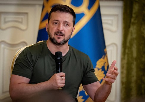 Zelenski: ABŞ Ukraynaya yardımı dayandırmayıb