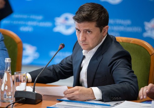 Zelenski müdafiə və təhlükəsizlik orqanlarının rəhbərləri ilə qapalı görüş keçirib Zelenski müdafiə və təhlükəsizlik orqanlarının rəhbərləri ilə qapalı görüş keçirib