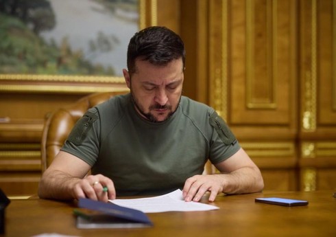 Zelenski Quterreşlə Zaporojye AES-dəki son vəziyyəti müzakirə edib