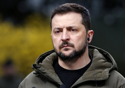 Zelenski Slovakiya liderini tənqid edib: Putinlə sövdələşmə ya dövlət maraqlarının satılması, ya da cibə işləməkdir