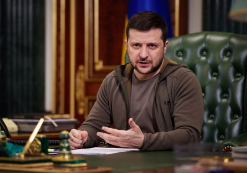 Zelenski: “Ukrayna müharibə başlayandan bir milyon ton taxıl ixrac edib”