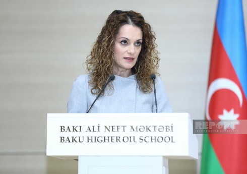 Ziba Mustafayeva: 